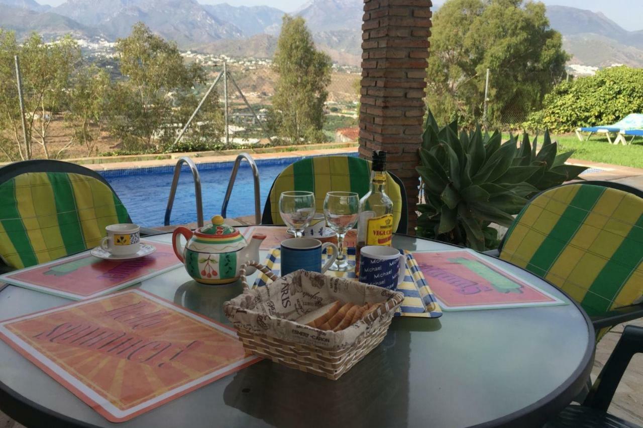 Nerja Paradise Rentals - Villa Los Girasoles ภายนอก รูปภาพ