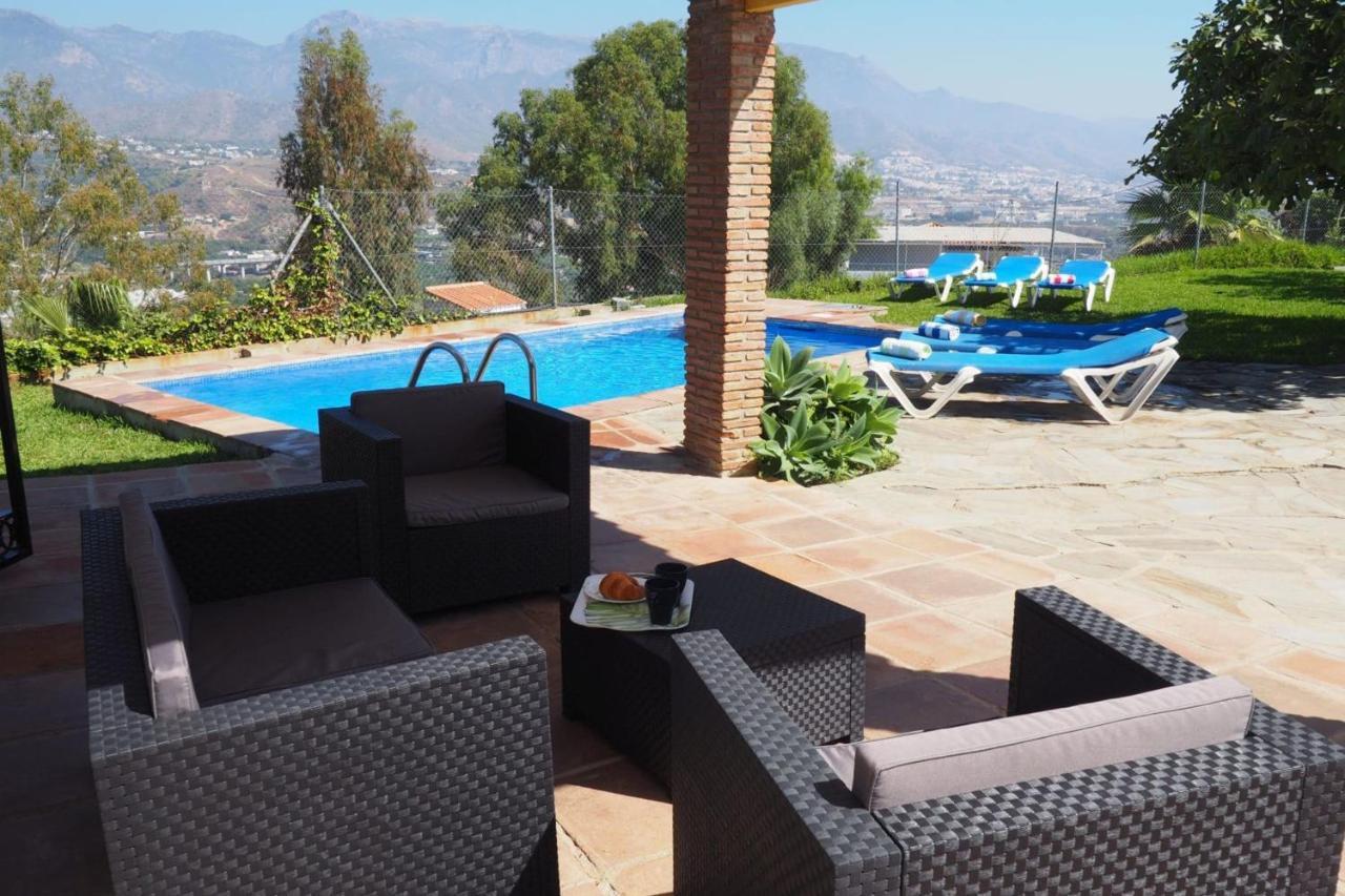 Nerja Paradise Rentals - Villa Los Girasoles ภายนอก รูปภาพ