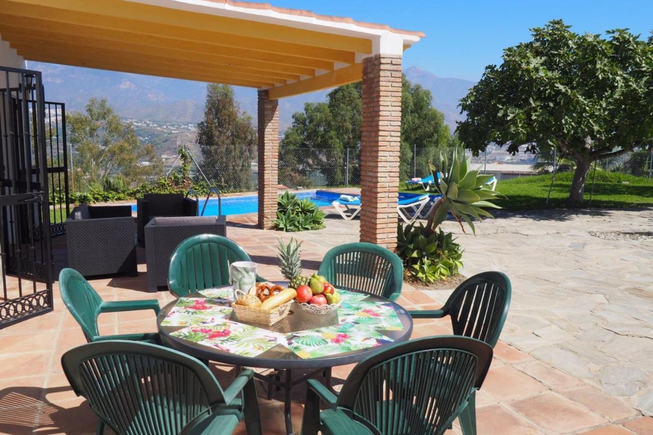 Nerja Paradise Rentals - Villa Los Girasoles ภายนอก รูปภาพ