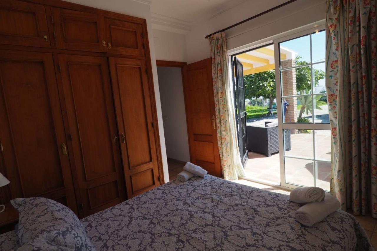 Nerja Paradise Rentals - Villa Los Girasoles ภายนอก รูปภาพ